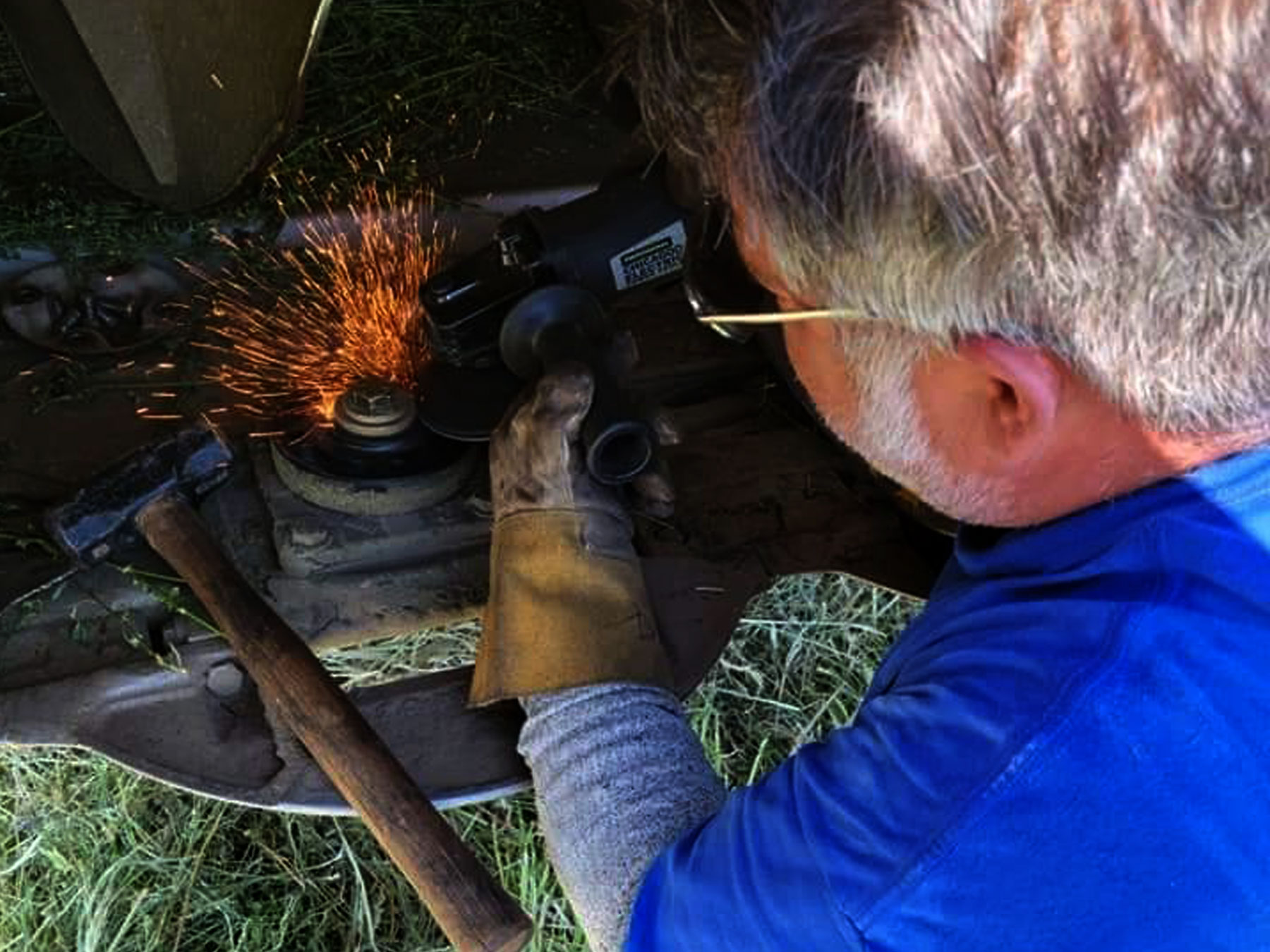 Meet the Welder, Al